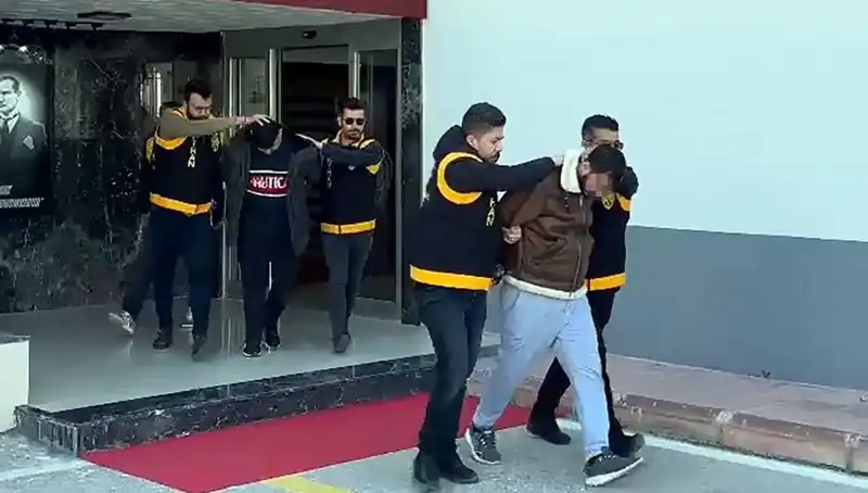 Silahlı Soygunun Ardından İki Şüpheli Tutuklandı!