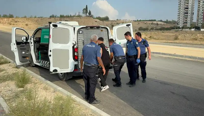 Yol Kenarındaki Gizemli Ceset, Şehirde Panik Yarattı!