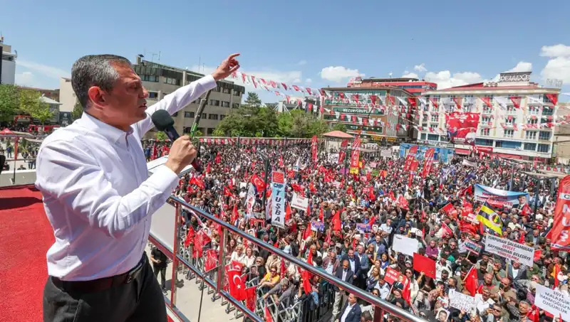 Özgür Özel'den Kritik Açıklama: Silah Bırakmayı Destekliyoruz!