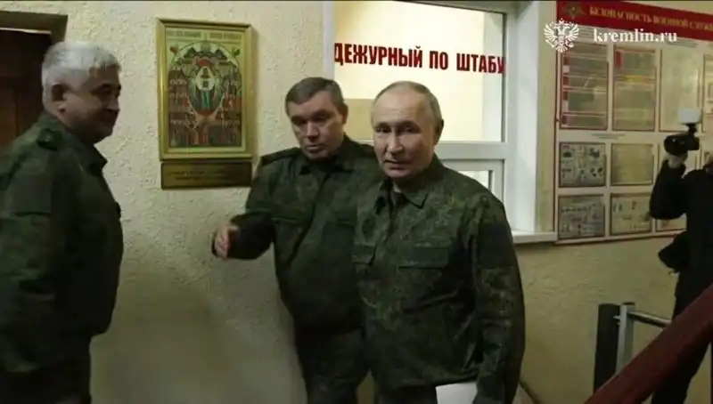 Putin'in Kursk Ziyareti: Rusya Suca'yı Geri Aldı, Savaşın Seyrini Değiştirecek Mi?
