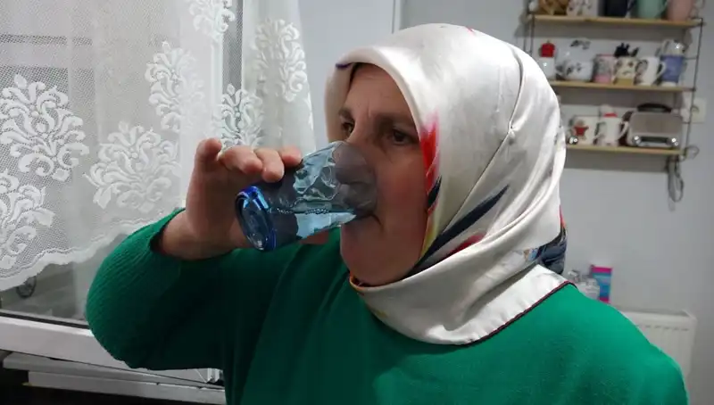 Nisan Yağmurlarının Şifası: Kayınvalidesinin Geleneğiyle Büyüyen Bir Hikaye