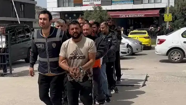 Edirne'de Gerçekleştirilen Operasyonda Yedi Firari Suçlu Yakalandı!