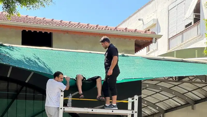 Dengesini Kaybedip Balkondan Düşen Genç, Hayati Tehlike Yaşıyor!