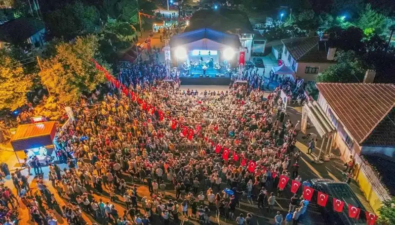 Leylek Şenliği: Doğanın Sırlarını Keşfedin ve Eğlencenin Tadını Çıkarın!