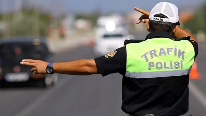 Isparta'da Yoğun Trafik Denetimleri: 1 Haftada Bin 593 Sürücü Ceza Aldı