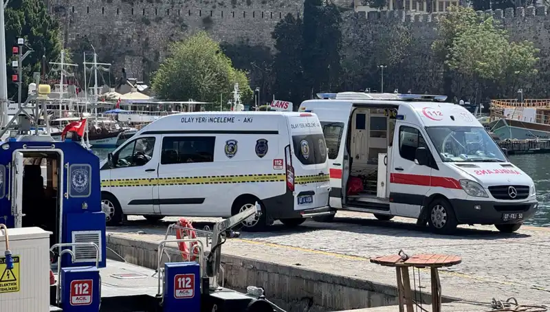 Antalya Kıyılarında Gizemli Bir Buluntu: Denizde Erkek Cesedi