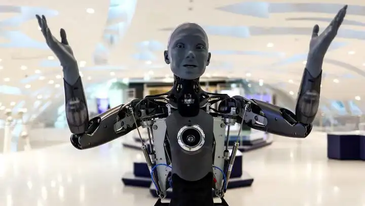 Yeni Dönemin İcadı: Yamyam Robot Herkesi Şaşırttı!