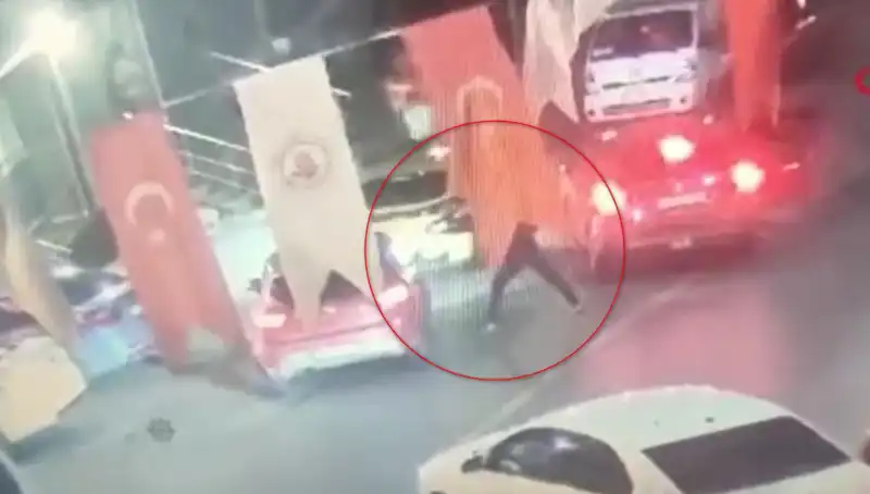 Kağıthane'de Sokak Ortasında Cinayet: Genç Adam Kurşunlama İle Hayatını Kaybetti