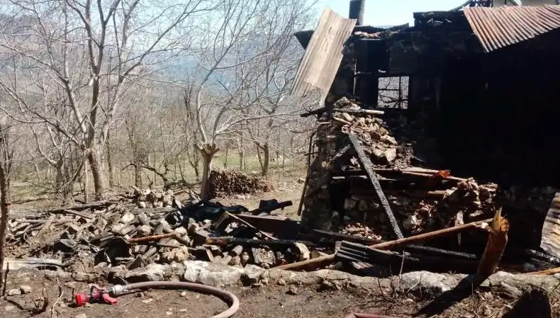 Karaman'da Müstakil Evde Çıkan Yangında Bir Ölü, Bir Yaralı