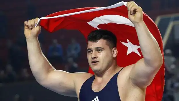Milli Güreşçi Rıza Kayaalp’e 4 Yıl Men Cezası: Nedenleri ve Sonuçları