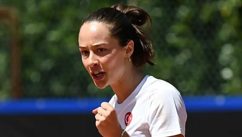 Milli Tenisçi Zeynep Sönmez, Uluslararası Turnuvada Finalde Karşılaştı