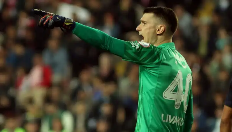 Fenerbahçe'nin Kalecisi Livakovic'in Başına Gelenler Olay Yarattı!