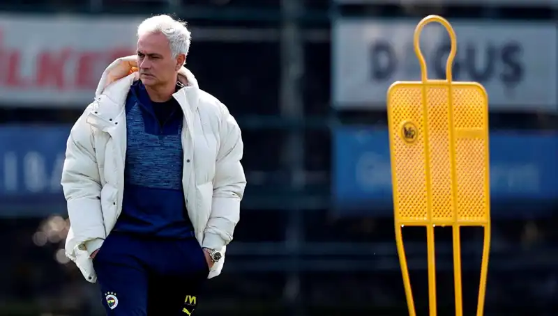 Sürpriz Gelişme: Fatura Mourinho'ya Kesildi!